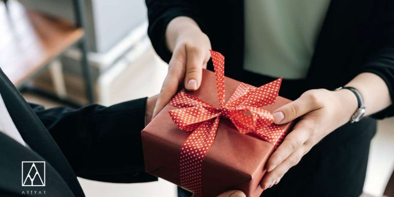 ۱۱ + ۳ ایده هدیه سازمانی برای مشتریان خارجی